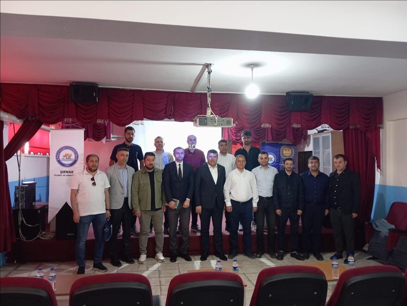 silopi-de-dis-ticaret-semineri-gerceklestirildi